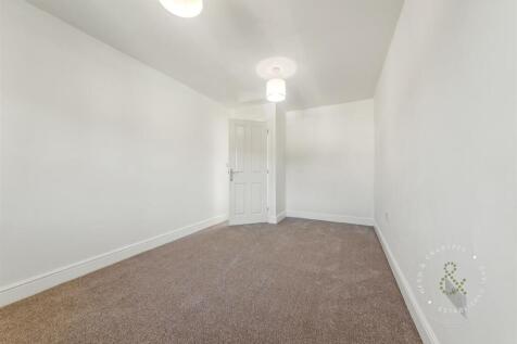 Meadowfield-Way-11.jpg