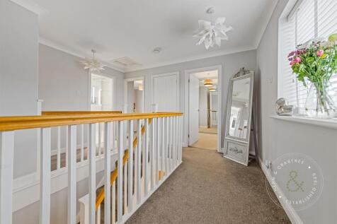 Baynton-Close-05.jpg