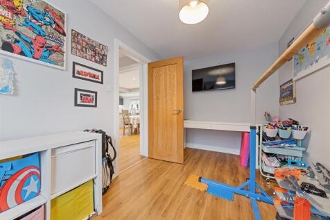 Baynton-Close-23.jpg