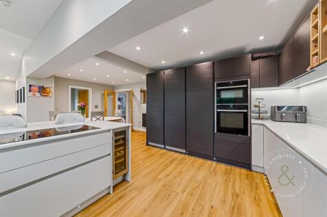 Baynton-Close-28.jpg