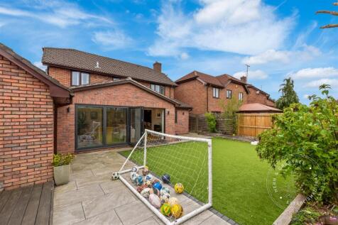 Baynton-Close-49.jpg