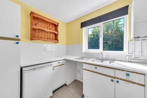 Hornchurch-Close-12.jpg