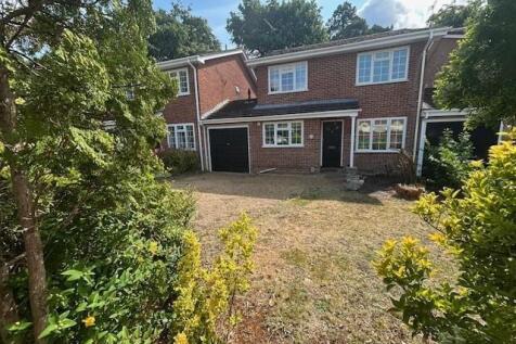 13 Cambrian Close front new.jpg