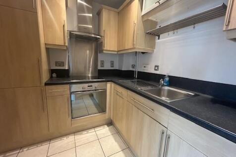 83 Elmhurst Court kitchen.jpg
