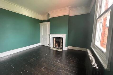 86a Alexandra Road dining room 1.jpg