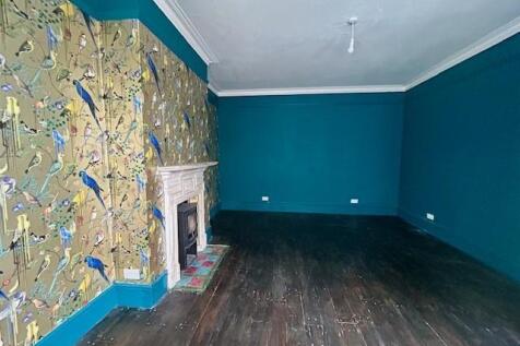 86a Alexandra Road bedroom 1.jpg