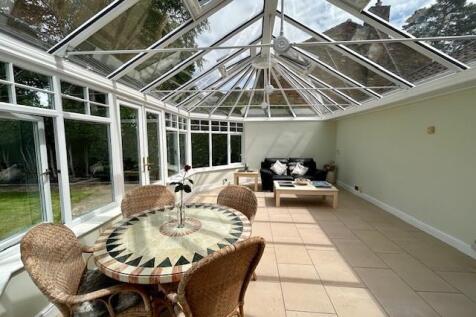 7 Devonshire Drive conservatory.jpg