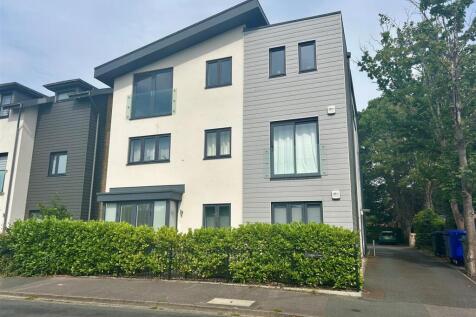 3 Cowdray Court new front.jpg