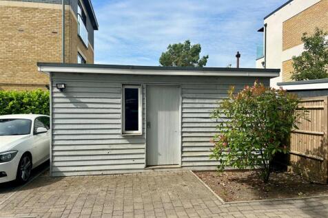 3 Cowdray Court communal shed.jpg