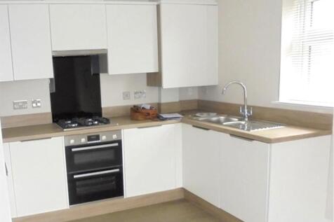 3 Cowdray Court kitchen .jpg