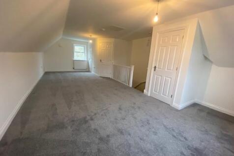 17 drifters drive top bedroom.jpg