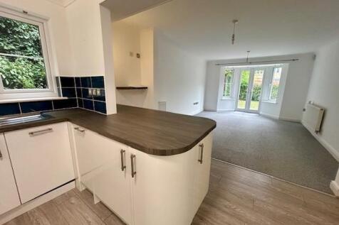 1 Clarendon Place kitchen lounge.jpg
