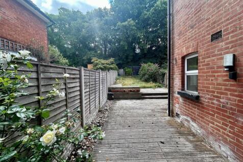 26 Union Street garden.jpg
