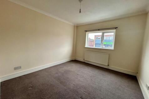104 Mytchett Road bedroom.jpg