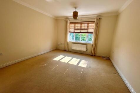 5 Le Freth Drive lounge.jpg