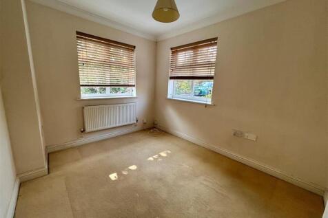 5 Le Freth Drive dining room.jpg