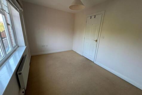 5 Le Freth Drive bedroom 3.jpg