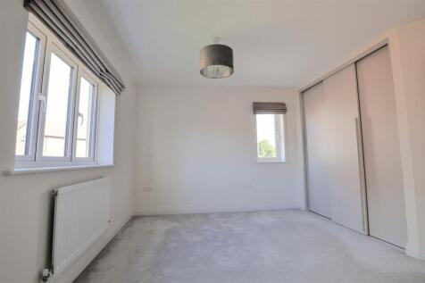 Master bedroom 2.jpg