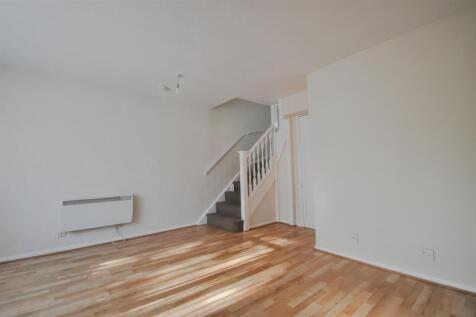 Sitting room 2.jpg