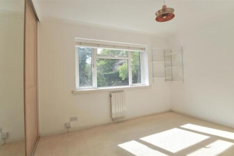 Bedroom 1.jpg