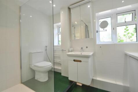 Shower room.jpg