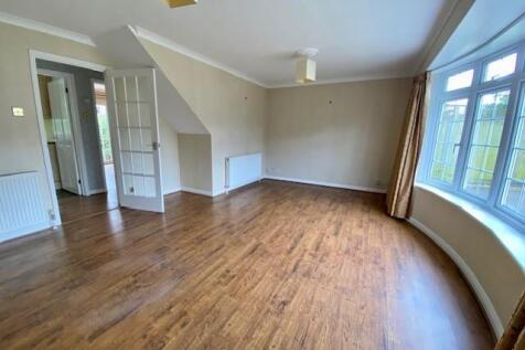 30 Kevins Grove lounge.jpg