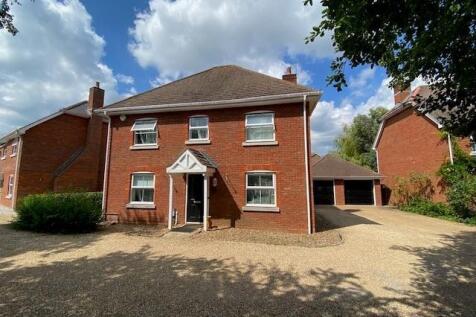 11 West Tisted Close.jpg