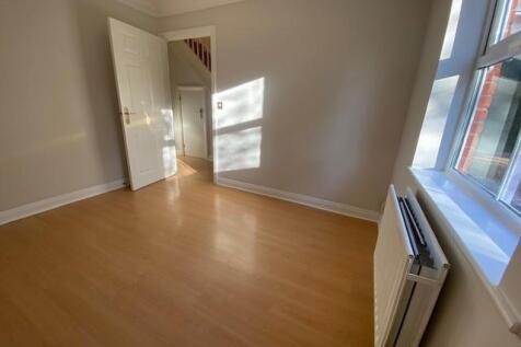 11 West Tisted Dining Room.jpg