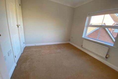 11 West Tisted Bedroom 2.jpg