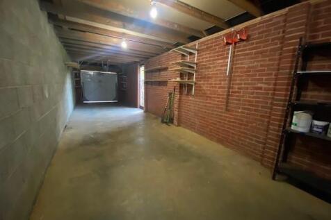 11 West Tisted Garage.jpg