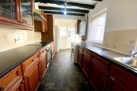 167 Rectory Road kitchen 2.jpg