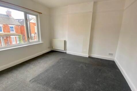 167 Rectory Road bedroom 2.jpg