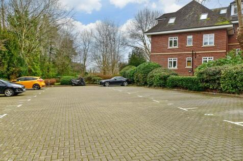 Driveway/Parking
