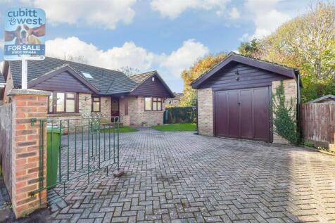 Driveway/Parking