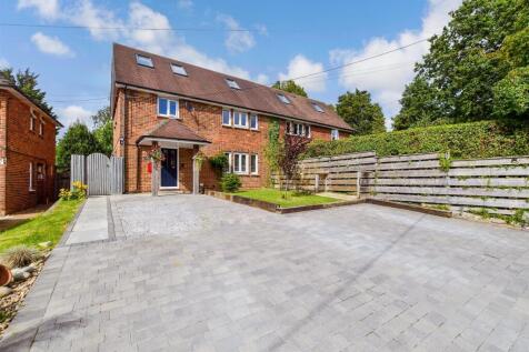 Driveway / Parking