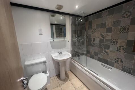 En-suite Bathroom