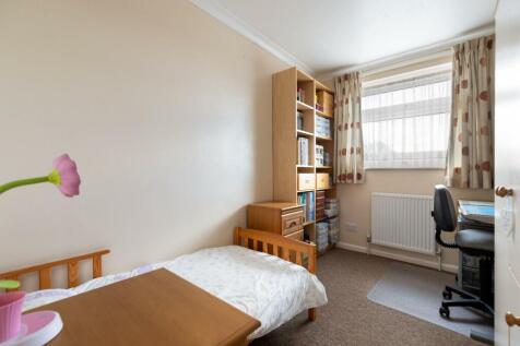 Bedroom 3.jpg