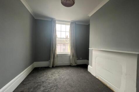 Lounge 2.jpg