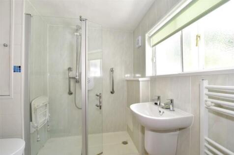 Bathroom.jpeg