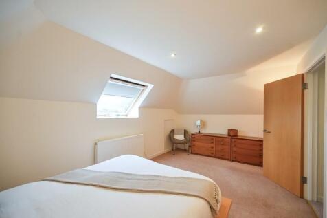 Court Cottage Ph71.jpg