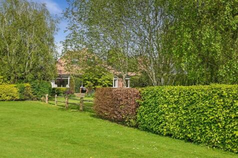 Court Cottage Ph29.jpg
