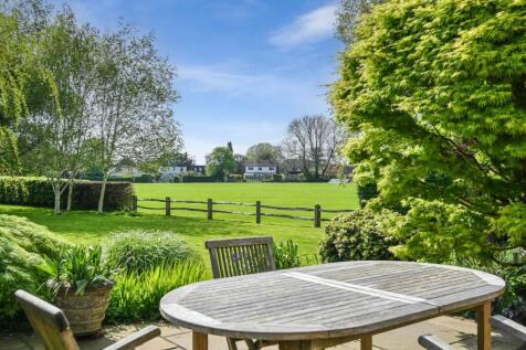 Court Cottage Ph33.jpg