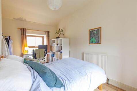 Bedrooom 2