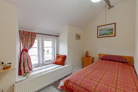 Bedroom 2-1.jpg