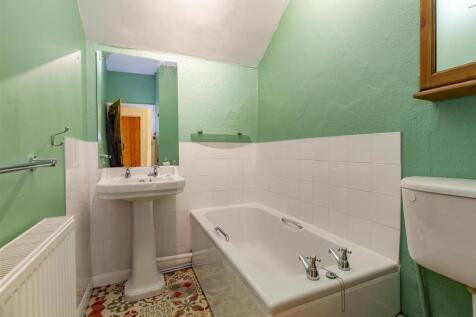 Bathroom-1.jpg