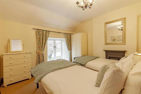 Bedroom 2-1.jpg