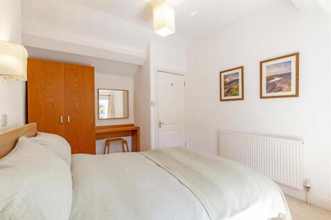 Bedroom 1-3.jpg