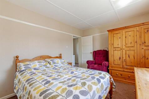 Bedroom 1-2