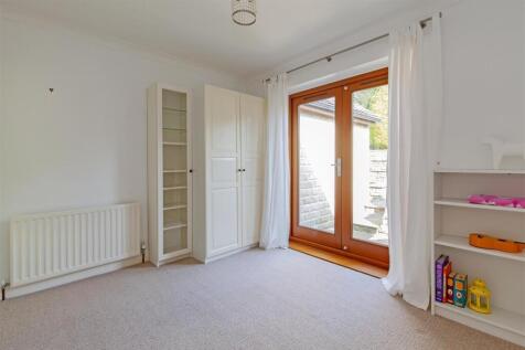 Bedroom 3-2.jpg