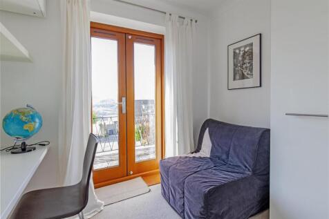 Bedroom 4-1.jpg
